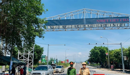 Thủ tướng yêu cầu tăng cường phòng, chống dịch COVID-19 trong kỳ nghỉ...